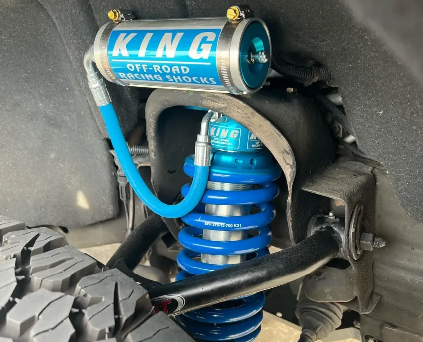 King Shocks 25001-174-EXT 2019-2024 Chevy/GMC 1500 4WD 2.5 Front Coilovers - Image 3