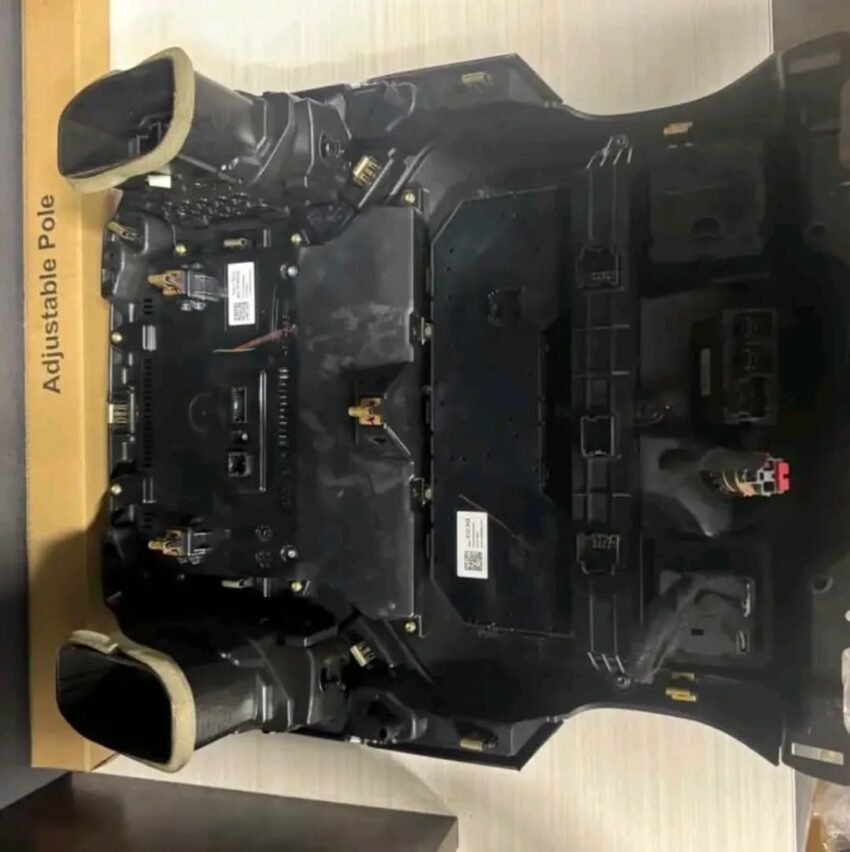 2019-2022 Chevy Silverado Infotainment Screen for Sale - Image 2