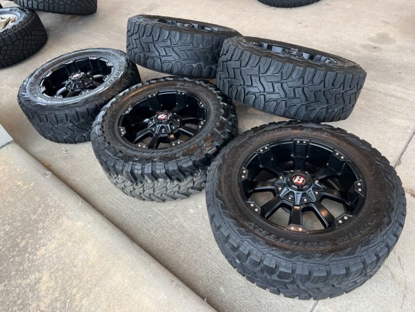 20x10 Ballistic Morax 845 Jeep Dodge RAM 1500 wheels rims 35" TOYO 5x127 5x139