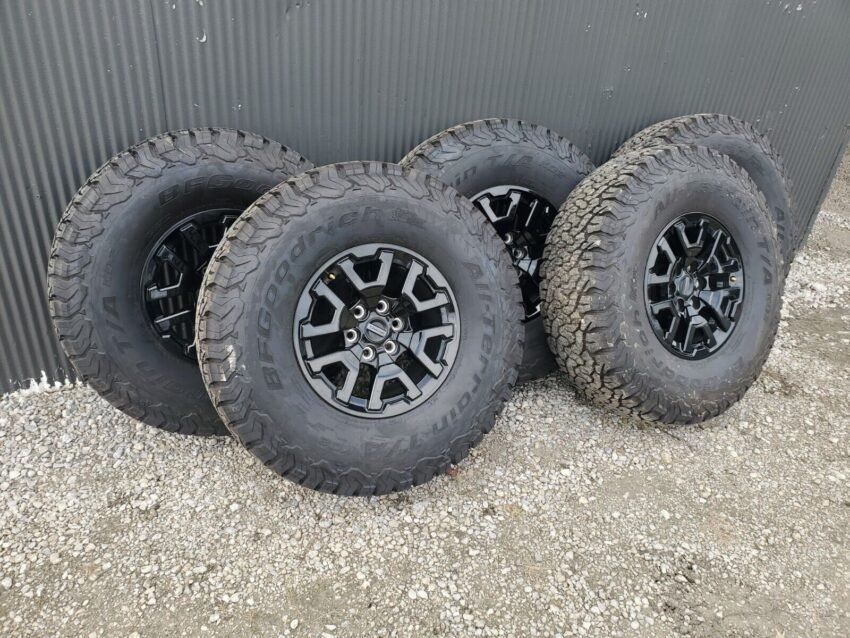 FORD BRONCO RAPTOR WHEELS TIRES 37" OEM FACTORY 2022-2023 TAKE OFF'S #2 ALL BLK