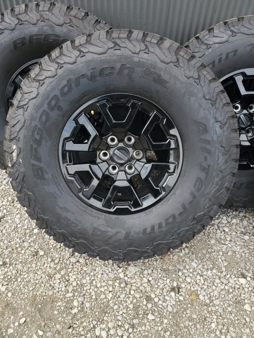 FORD BRONCO RAPTOR WHEELS TIRES 37" OEM FACTORY 2022-2023 TAKE OFF'S #2 ALL BLK - Image 2