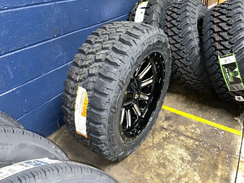 20x10 Fuel Hardline 33" MT Black Wheels Rims Tire Package 5x5 Jeep Gladiator JT - Image 2