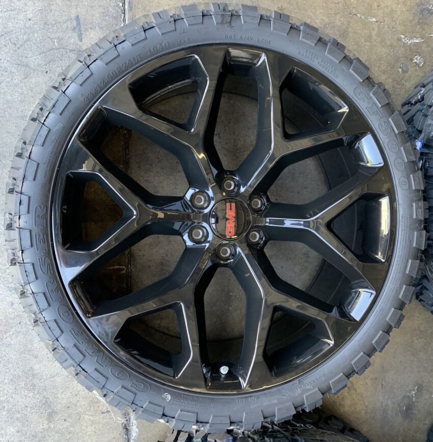 24" GMC SIERRA YUKON GLOSS BLACK WHEELS CHEVY TAHOE SILVERADO 33” MT TIRES - Image 4