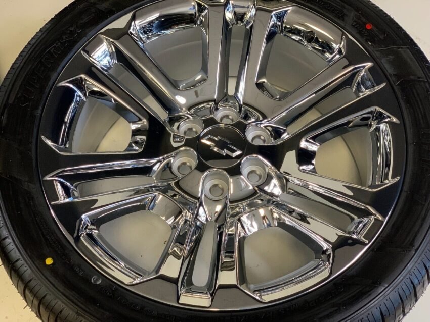 22" OEM FACTORY CHROME CADILLAC CHEVY SILVERADO GMC SIERRA WHEELS RIMS TIRES CK1 - Image 3
