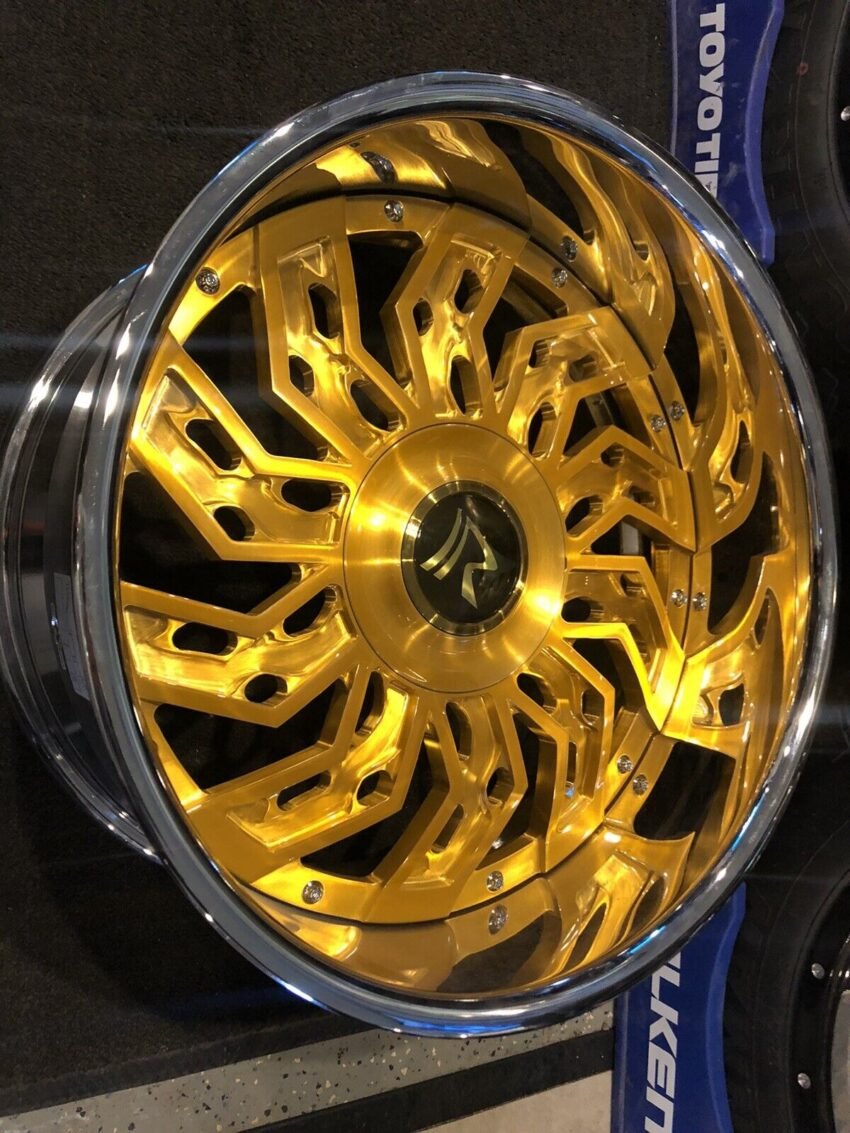 RUCCI Forged 20” Staggered RATCHET Gold/chrome 5x120.65 2pc Wheels In Stock