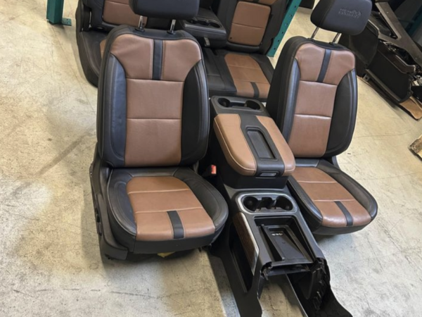 2019-2024 Chevy Silverado 1500/2500/3500 High Country Brown Leather Seats and Centre Console Set for Sale