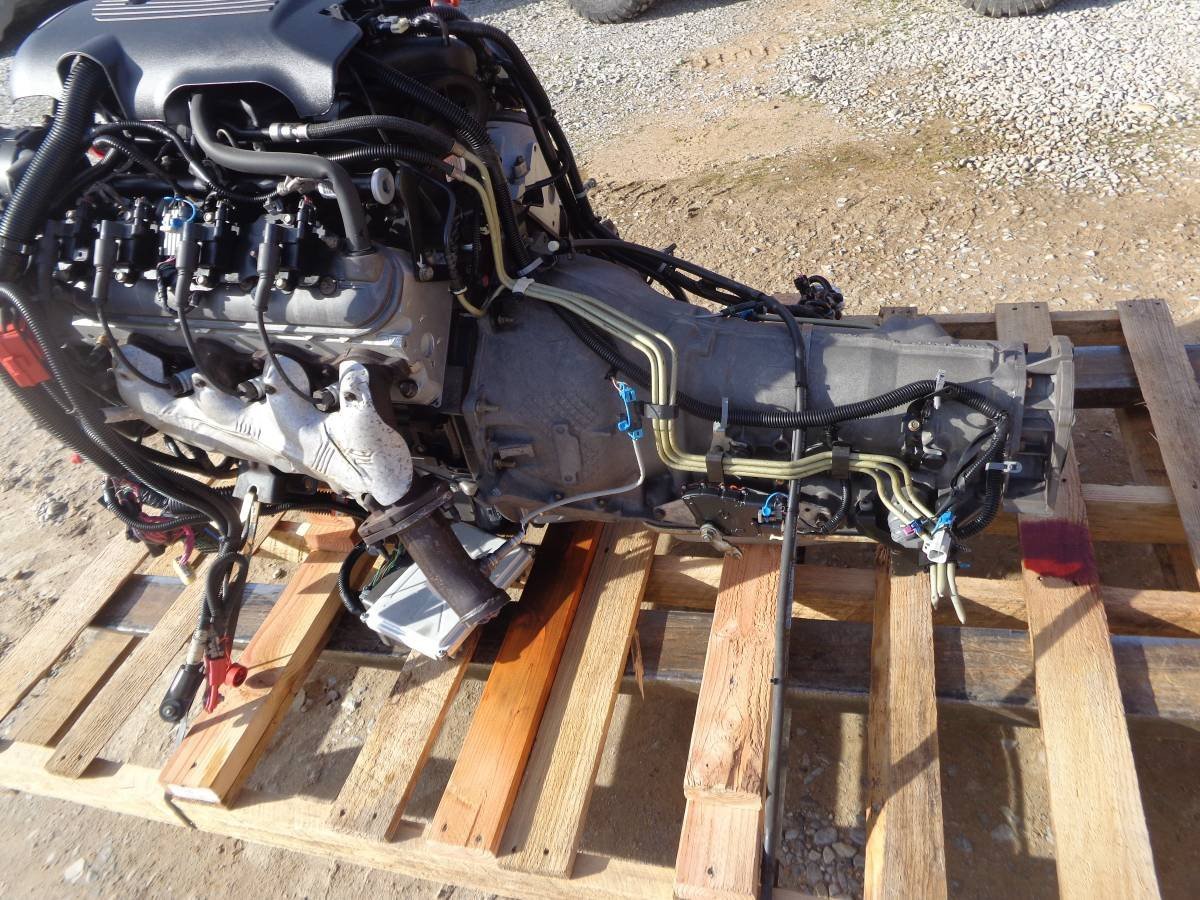 2003 Chevy 6.0 LQ4 Vortec Engine with 4L80E Trans and Wiring - LS Swap Dropout - 41K Miles - Image 3