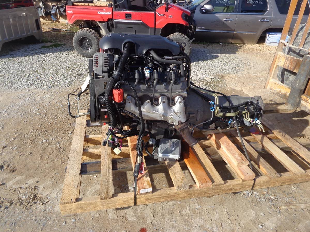 2003 Chevy 6.0 LQ4 Vortec Engine with 4L80E Trans and Wiring - LS Swap Dropout - 41K Miles - Image 2