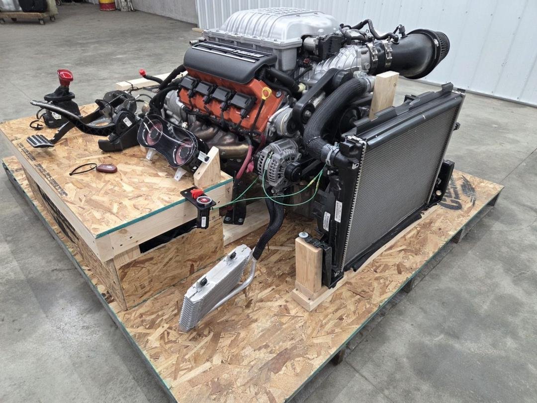 6.2L Supercharged Hellcat Engine Package - 707HP, 650 FT-LBS Torque - Image 2