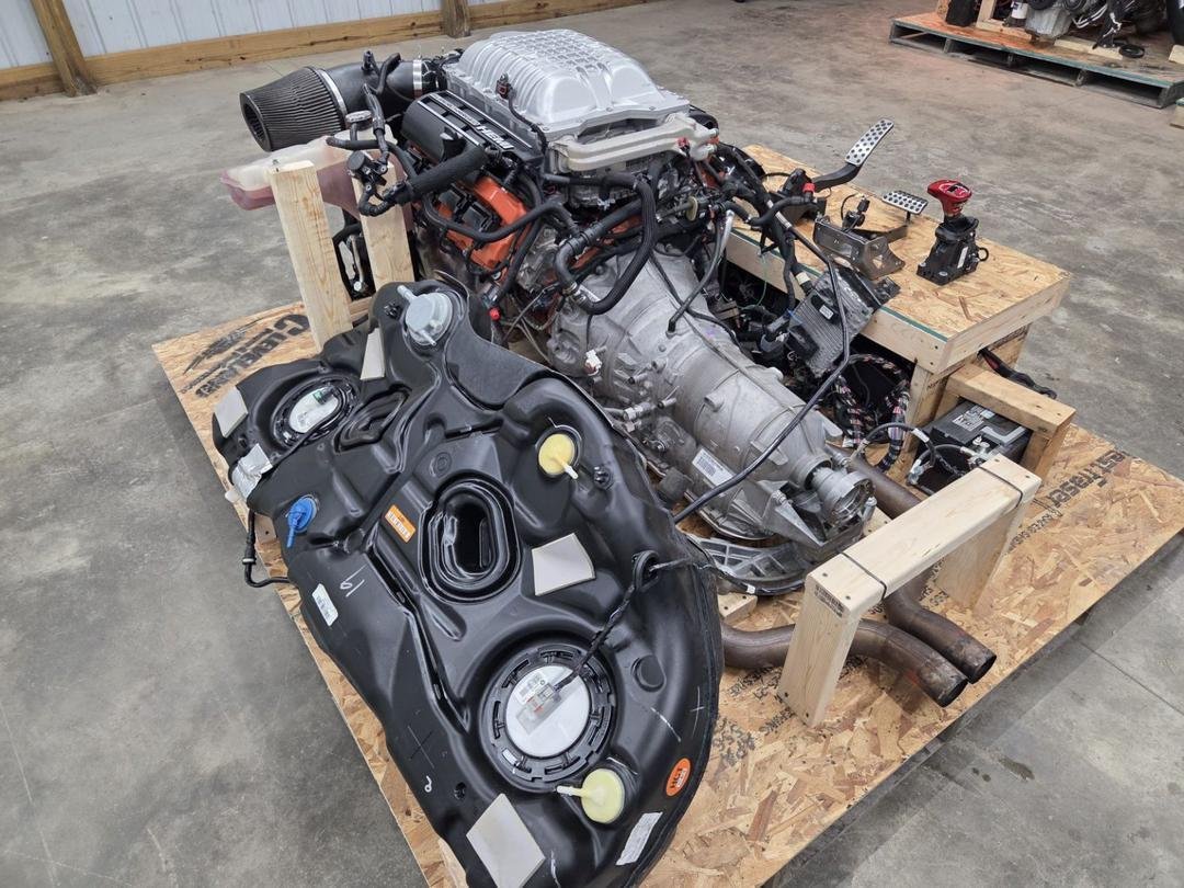 6.2L Supercharged Hellcat Engine Package - 707HP, 650 FT-LBS Torque - Image 4
